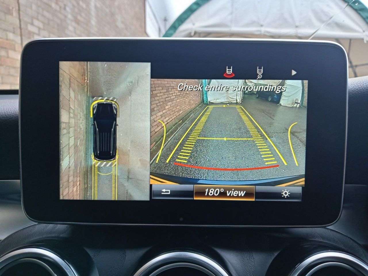 A 2018 MERCEDES-BENZ GLC CLASS 3.0 GLC350d V6 AMG Line (Premium Plus) SUV 5dr Diesel G-Tronic 4MATIC Euro A 2018 MERCEDES-BENZ GLC CLASS 3.0 GLC350d V6 AMG Line (Premium Plus) SUV 5dr Diesel G-Tronic 4MATIC Euro