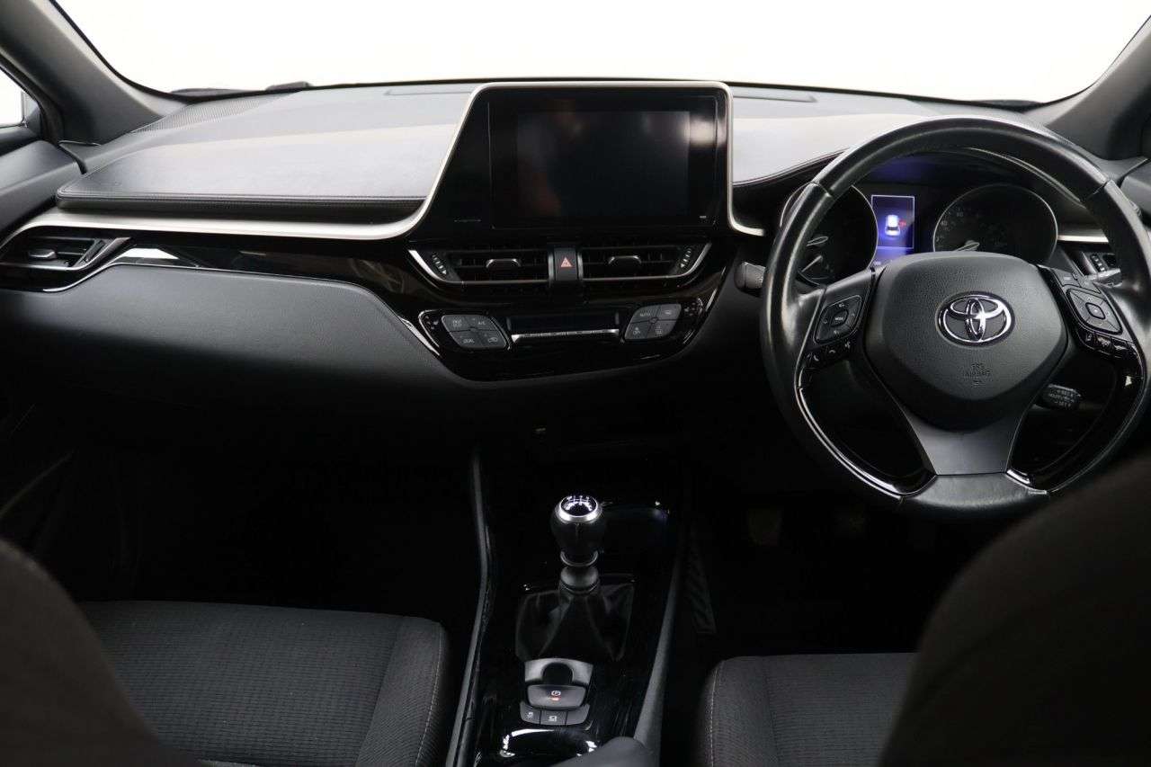 2019 TOYOTA C-HR 2019 TOYOTA C-HR