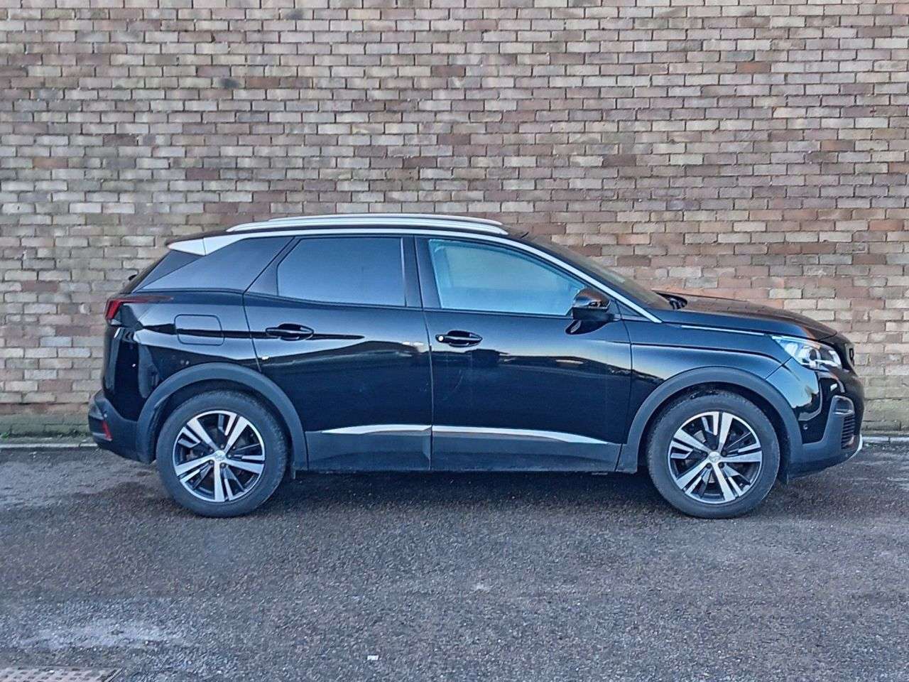 A 2019 PEUGEOT 3008 PURETECH S/S ALLURE A 2019 PEUGEOT 3008 PURETECH S/S ALLURE
