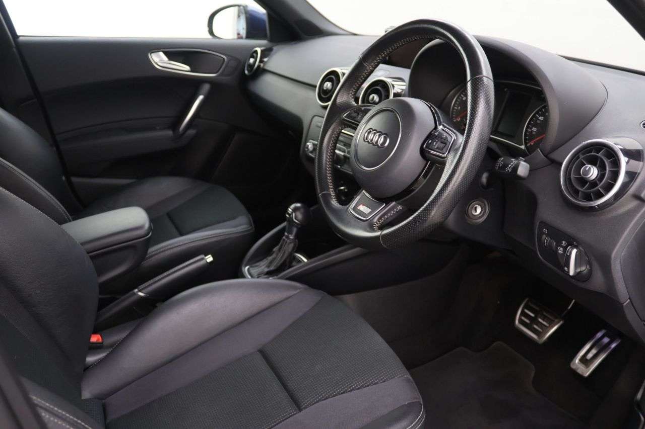 2017 AUDI A1 2017 AUDI A1