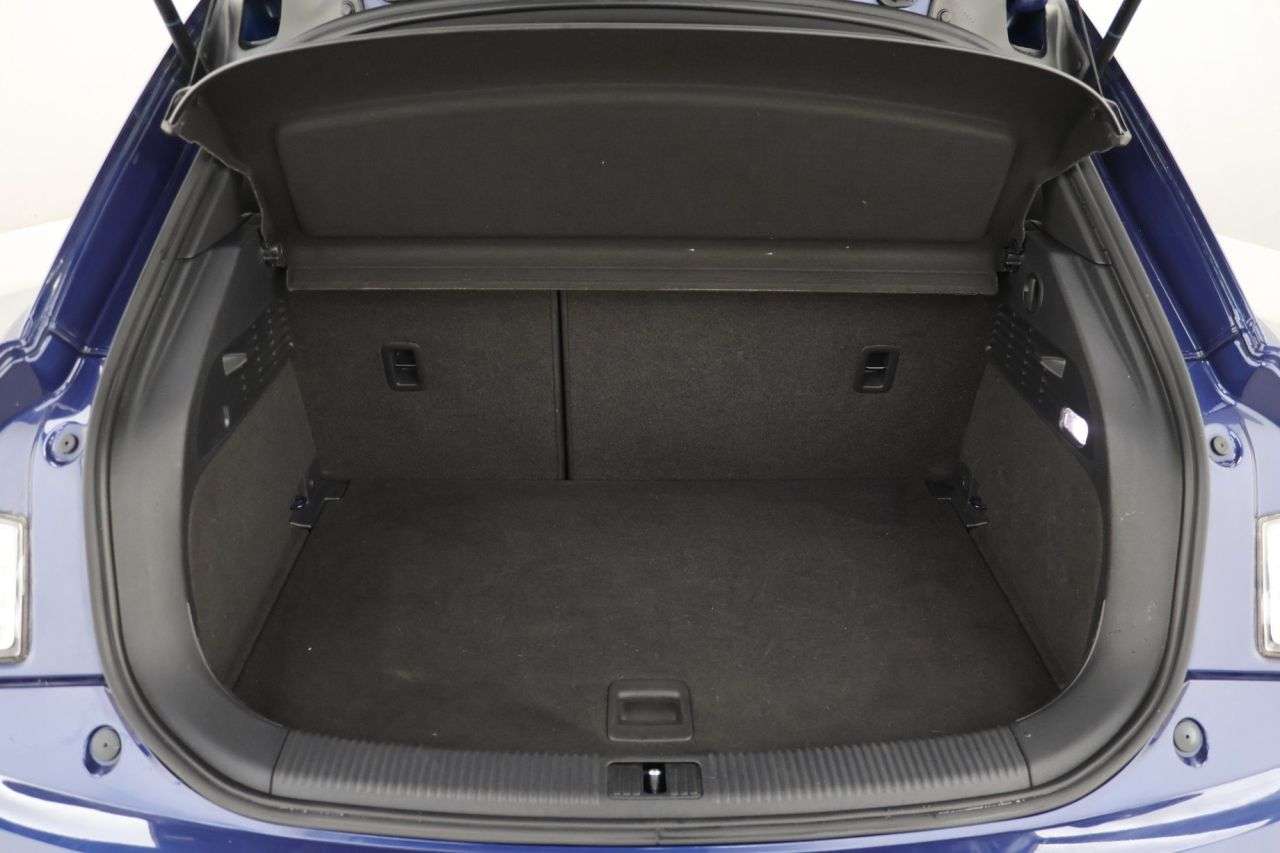 2017 AUDI A1 2017 AUDI A1