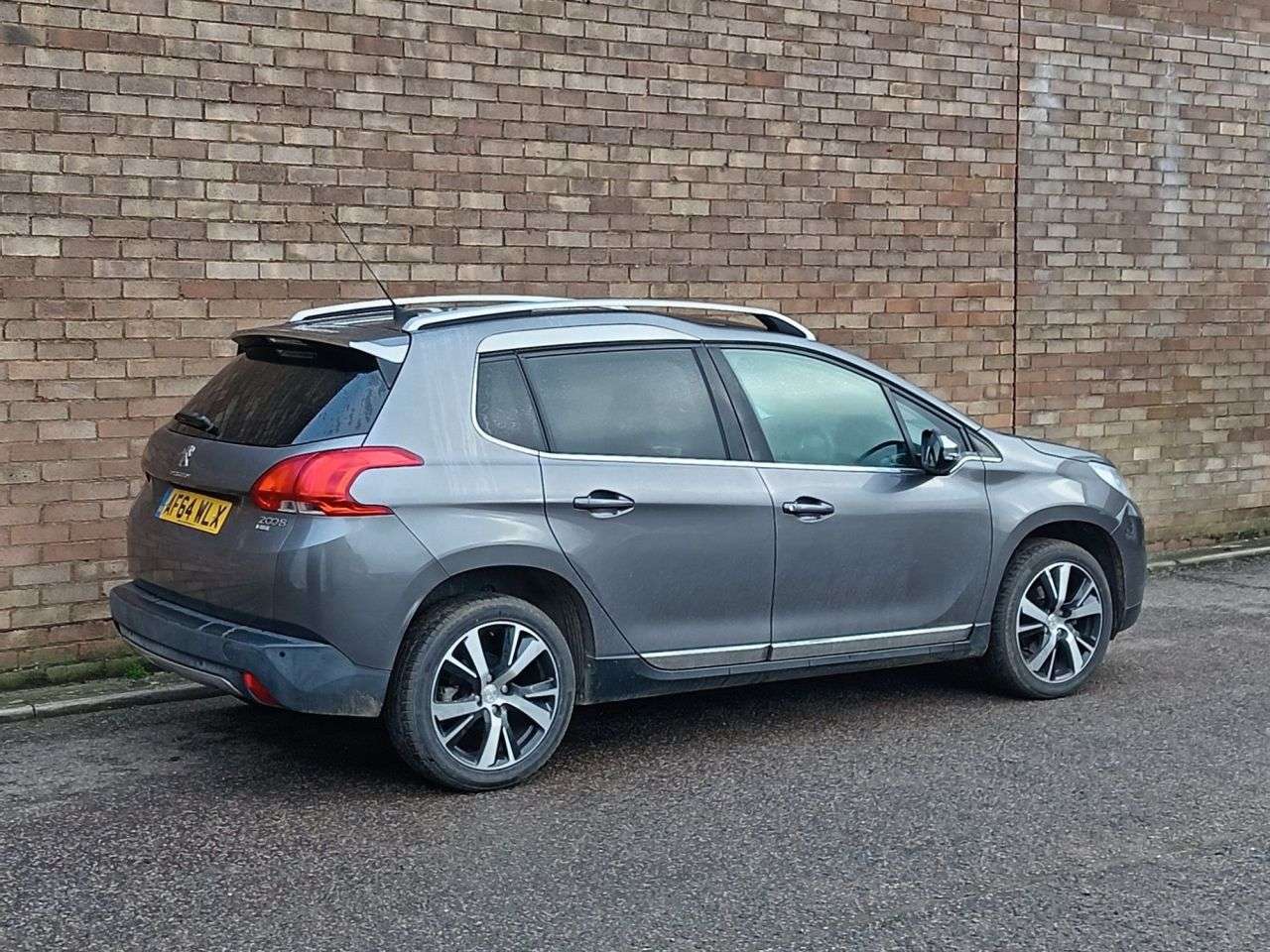 2014 PEUGEOT 2008 2014 PEUGEOT 2008