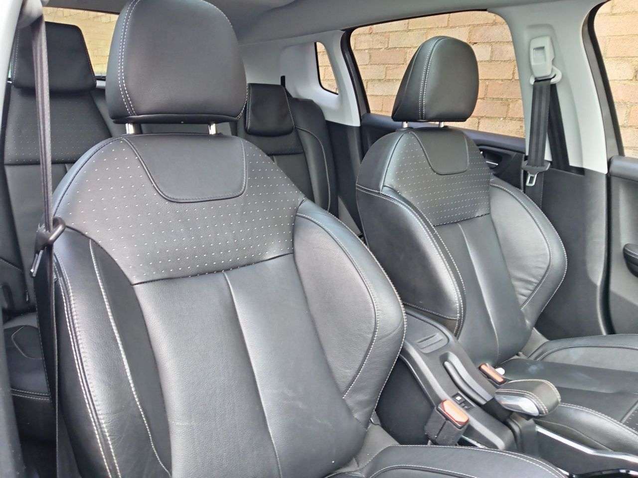 2014 PEUGEOT 2008 2014 PEUGEOT 2008