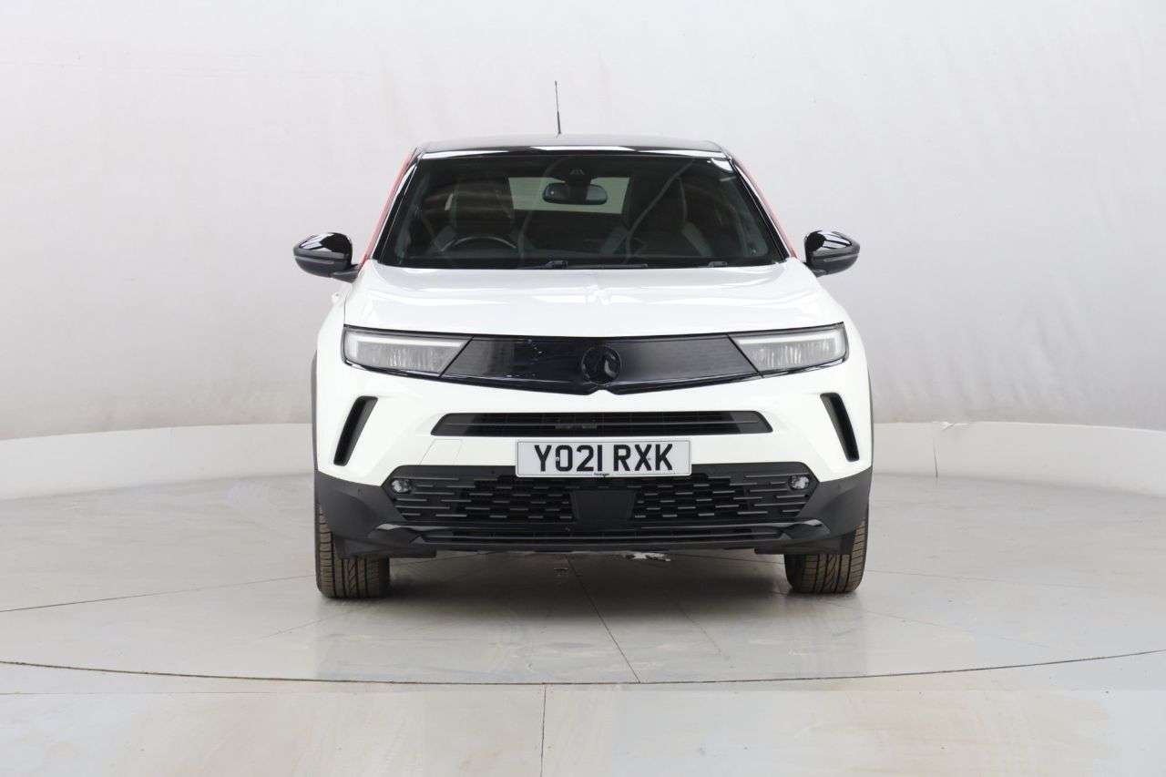 A 2021 VAUXHALL MOKKA 1.2 Turbo SRi Nav Premium SUV 5dr Petrol Manual Euro 6 (s/s) (100 ps) A 2021 VAUXHALL MOKKA 1.2 Turbo SRi Nav Premium SUV 5dr Petrol Manual Euro 6 (s/s) (100 ps)
