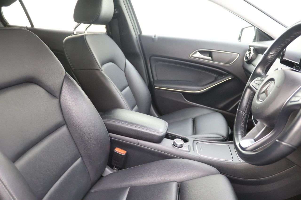 2018 MERCEDES-BENZ GLA CLASS 2018 MERCEDES-BENZ GLA CLASS