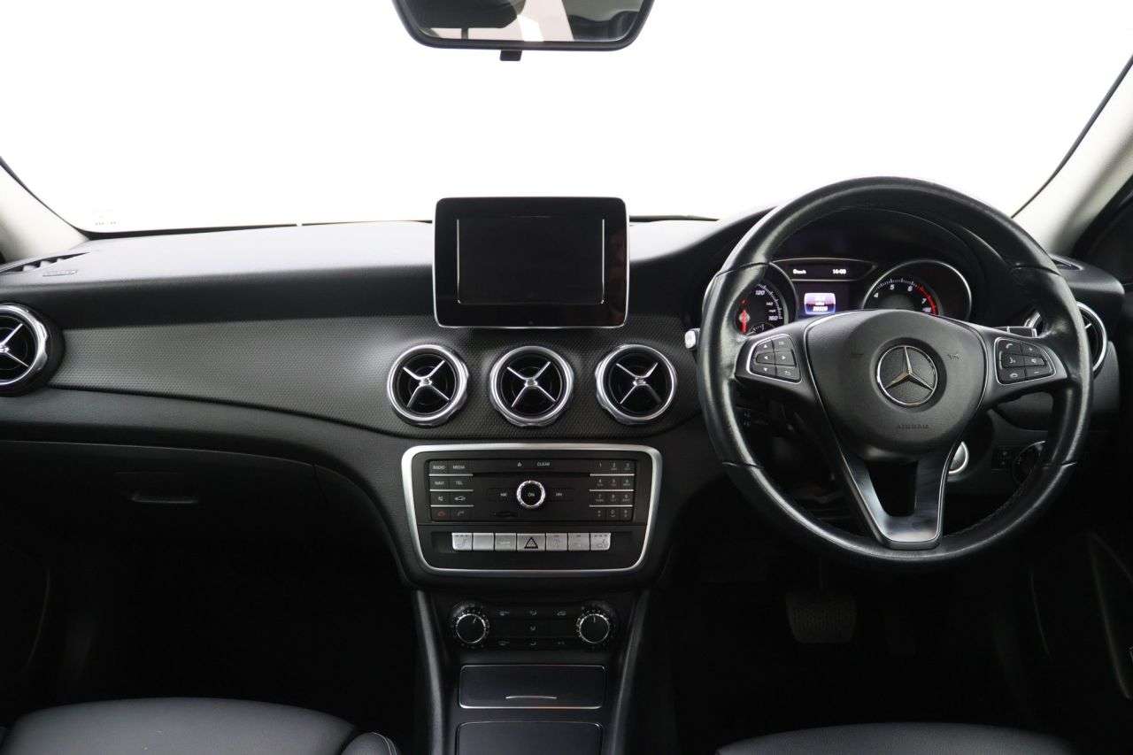 2018 MERCEDES-BENZ GLA CLASS 2018 MERCEDES-BENZ GLA CLASS