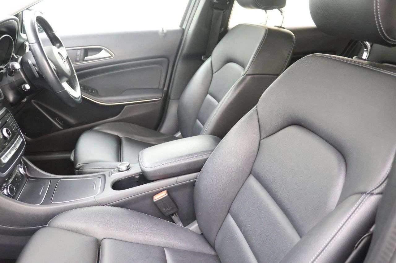 2018 MERCEDES-BENZ GLA CLASS 2018 MERCEDES-BENZ GLA CLASS