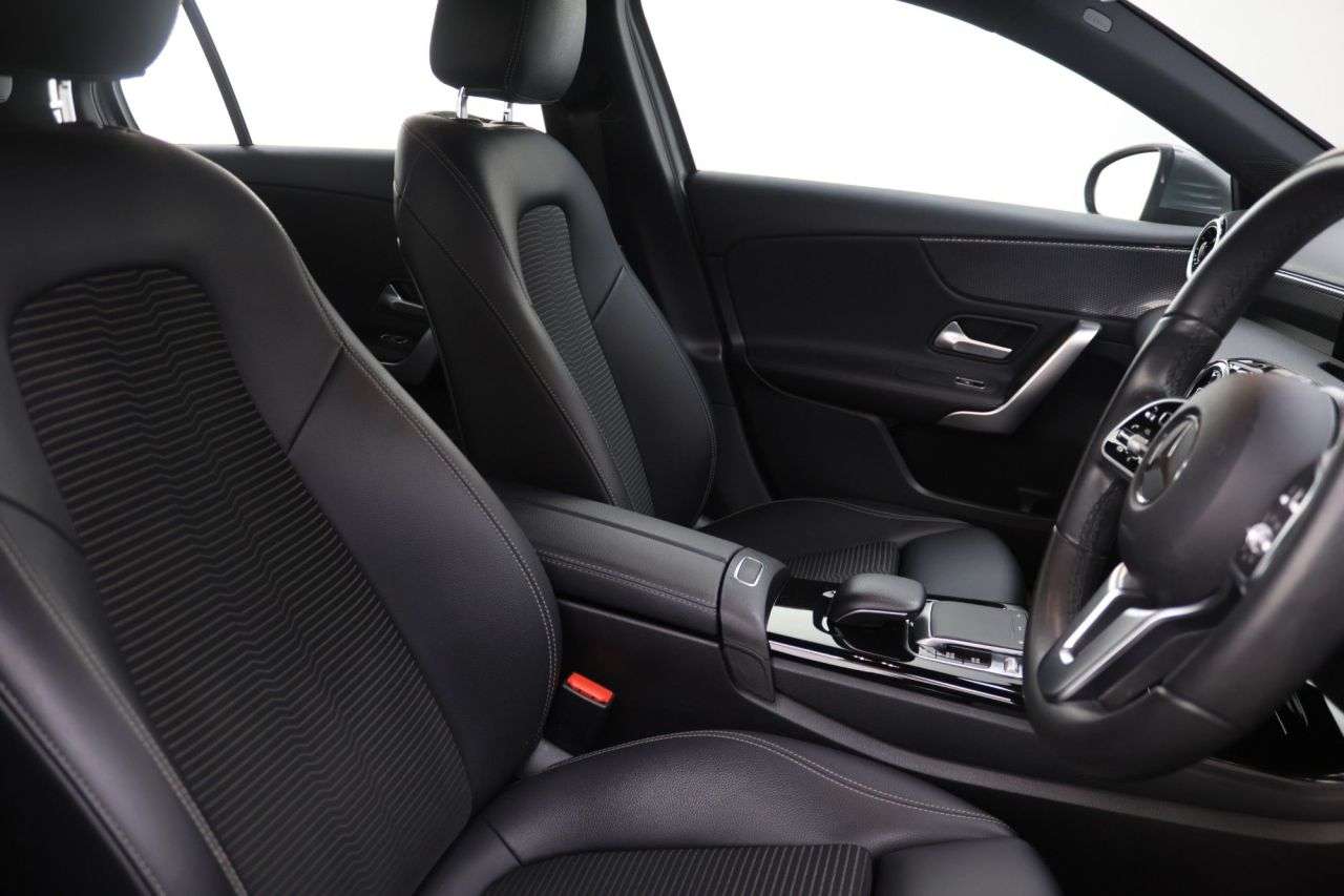 2019 MERCEDES-BENZ A CLASS 2019 MERCEDES-BENZ A CLASS