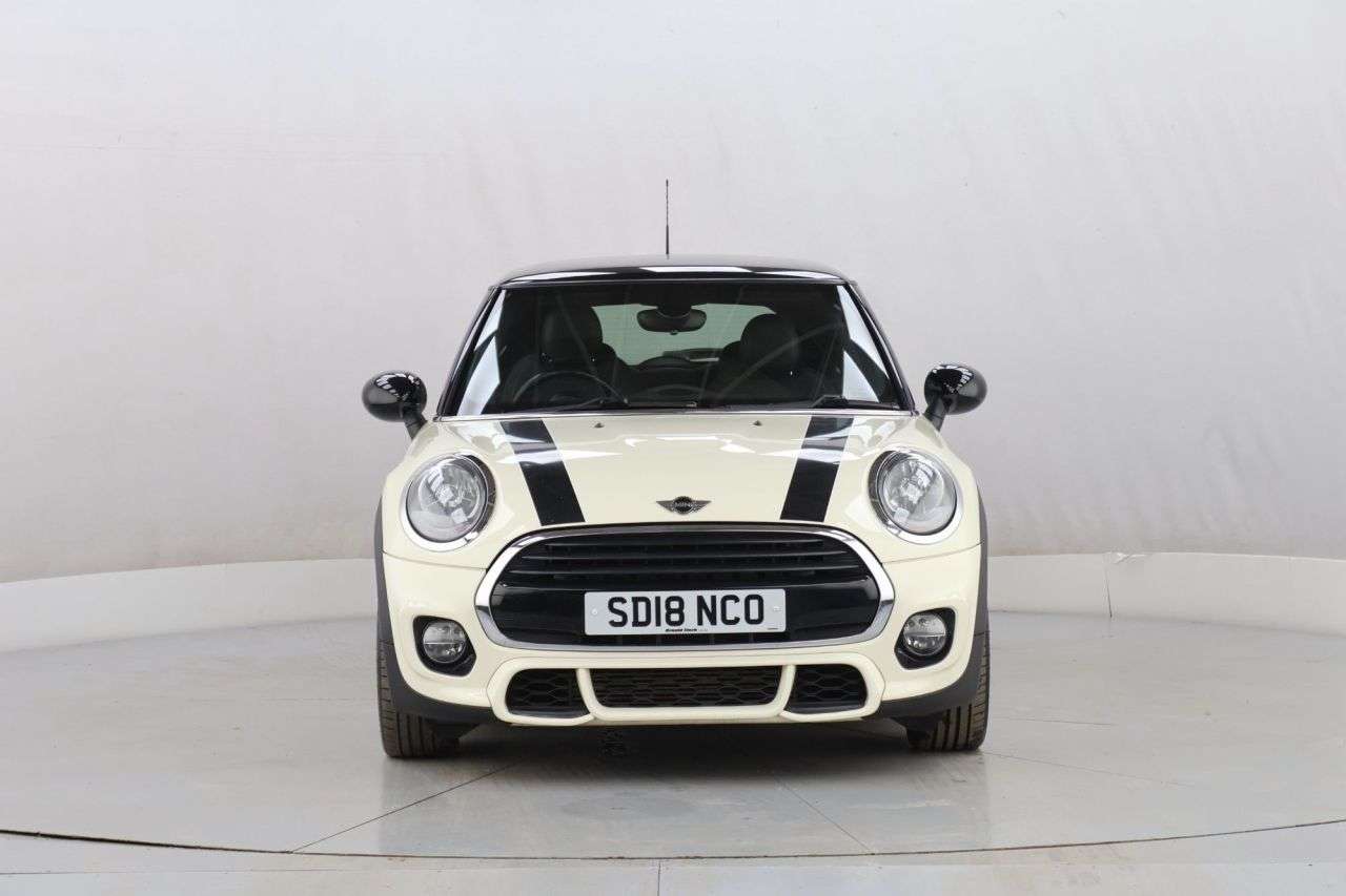 A 2018 MINI HATCH 1.5 Cooper Hatchback 3dr Petrol Manual Euro 6 (s/s) (136 ps) A 2018 MINI HATCH 1.5 Cooper Hatchback 3dr Petrol Manual Euro 6 (s/s) (136 ps)