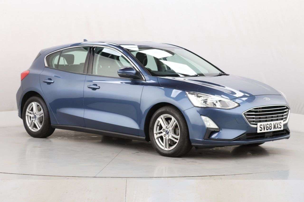 A 2018 FORD FOCUS 1.0T EcoBoost Zetec Hatchback 5dr Petrol Manual Euro 6 (s/s) (125 ps) A 2018 FORD FOCUS 1.0T EcoBoost Zetec Hatchback 5dr Petrol Manual Euro 6 (s/s) (125 ps)