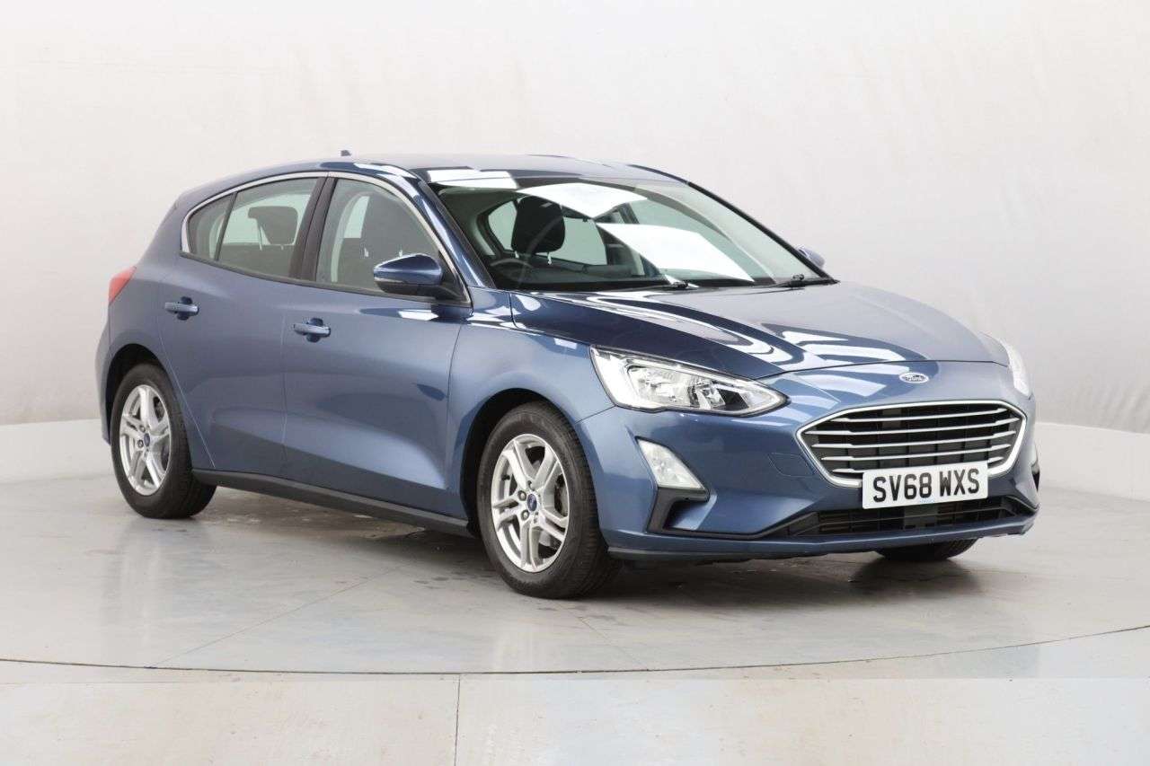 A 2018 FORD FOCUS 1.0T EcoBoost Zetec Hatchback 5dr Petrol Manual Euro 6 (s/s) (125 ps) A 2018 FORD FOCUS 1.0T EcoBoost Zetec Hatchback 5dr Petrol Manual Euro 6 (s/s) (125 ps)