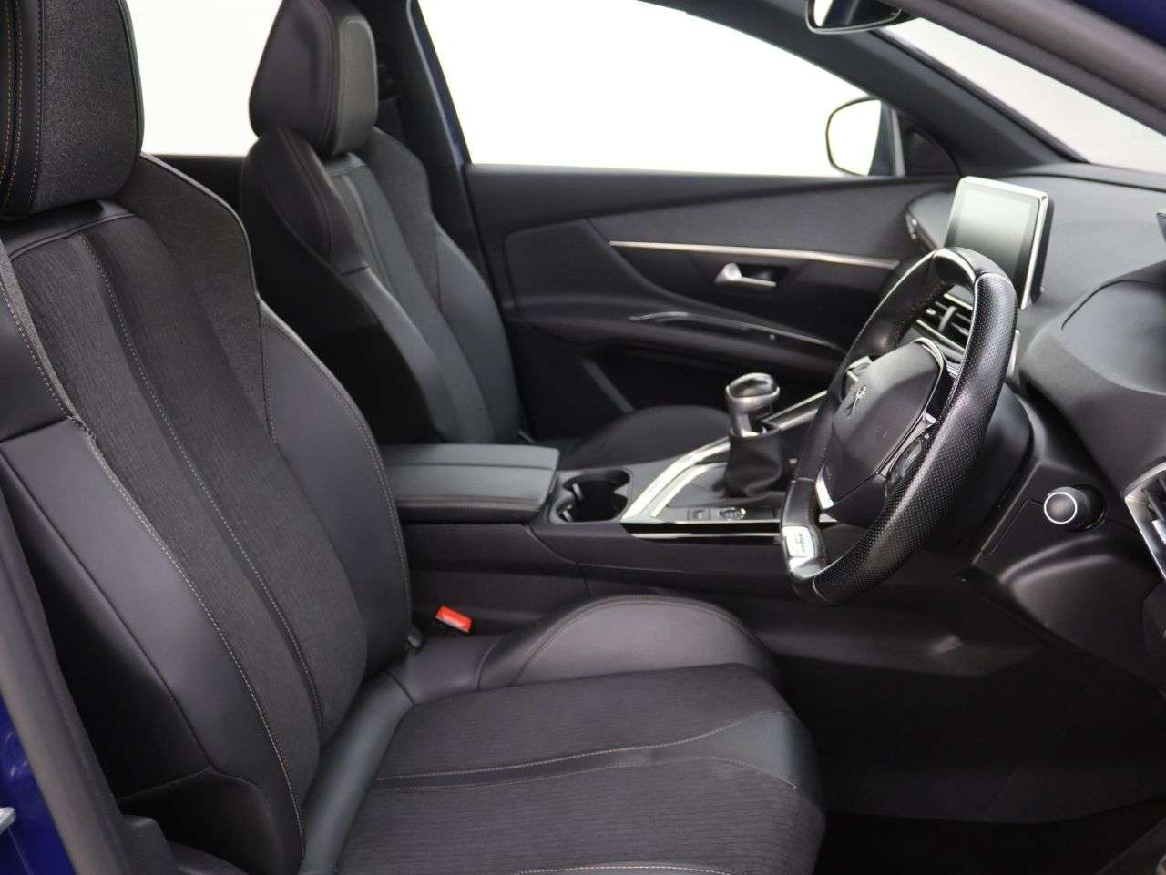 2019 PEUGEOT 3008 2019 PEUGEOT 3008
