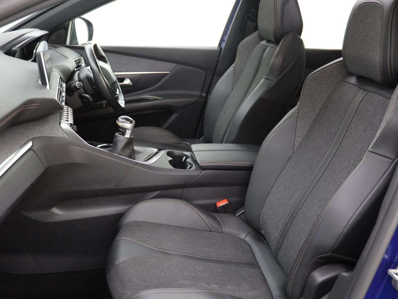 2019 PEUGEOT 3008 2019 PEUGEOT 3008