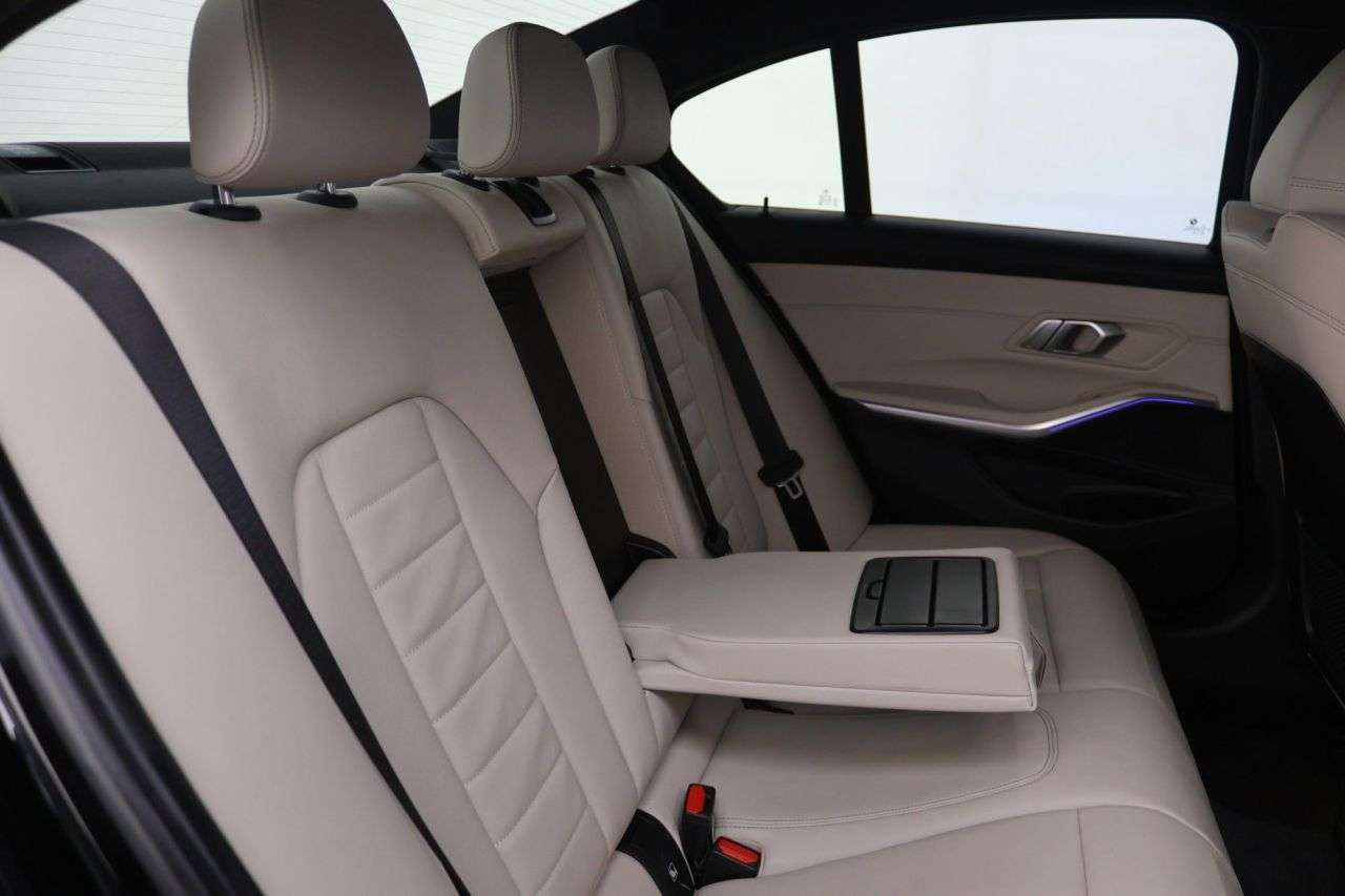 2021 BMW 3 SERIES 2021 BMW 3 SERIES