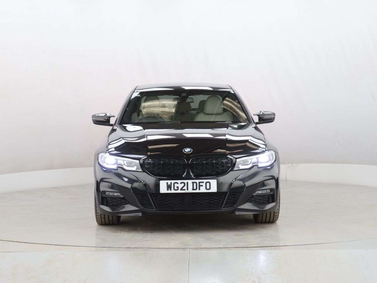 A 2021 BMW 3 SERIES 2.0 320i M Sport Saloon 4dr Petrol Auto xDrive Euro 6 (s/s) (184 ps) A 2021 BMW 3 SERIES 2.0 320i M Sport Saloon 4dr Petrol Auto xDrive Euro 6 (s/s) (184 ps)