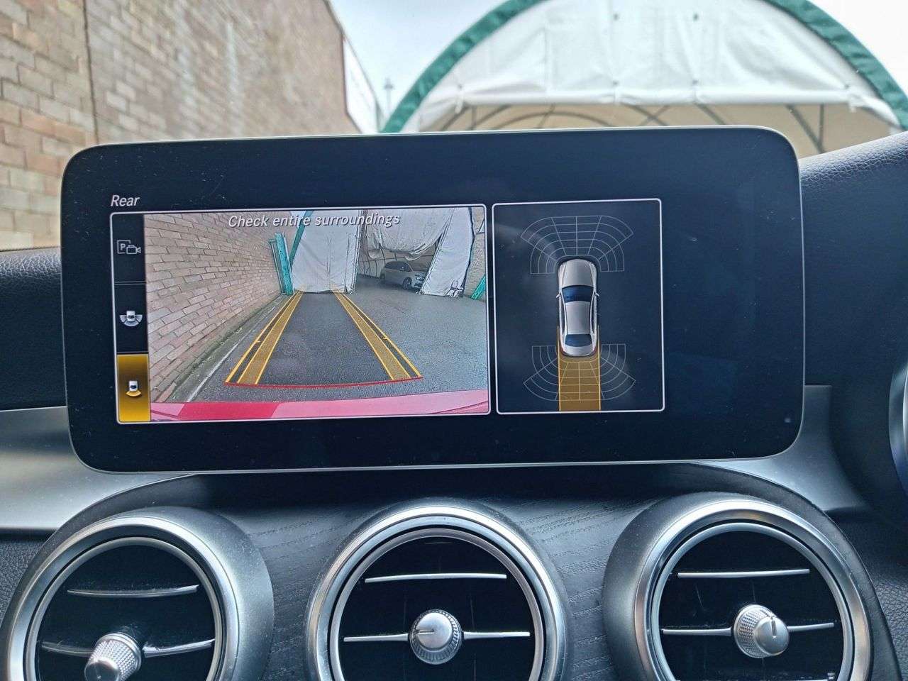 A 2019 MERCEDES-BENZ C CLASS 2.0 C300d AMG Line Edition (Premium) Saloon 4dr Diesel G-Tronic+ Euro 6 (s/ A 2019 MERCEDES-BENZ C CLASS 2.0 C300d AMG Line Edition (Premium) Saloon 4dr Diesel G-Tronic+ Euro 6 (s/