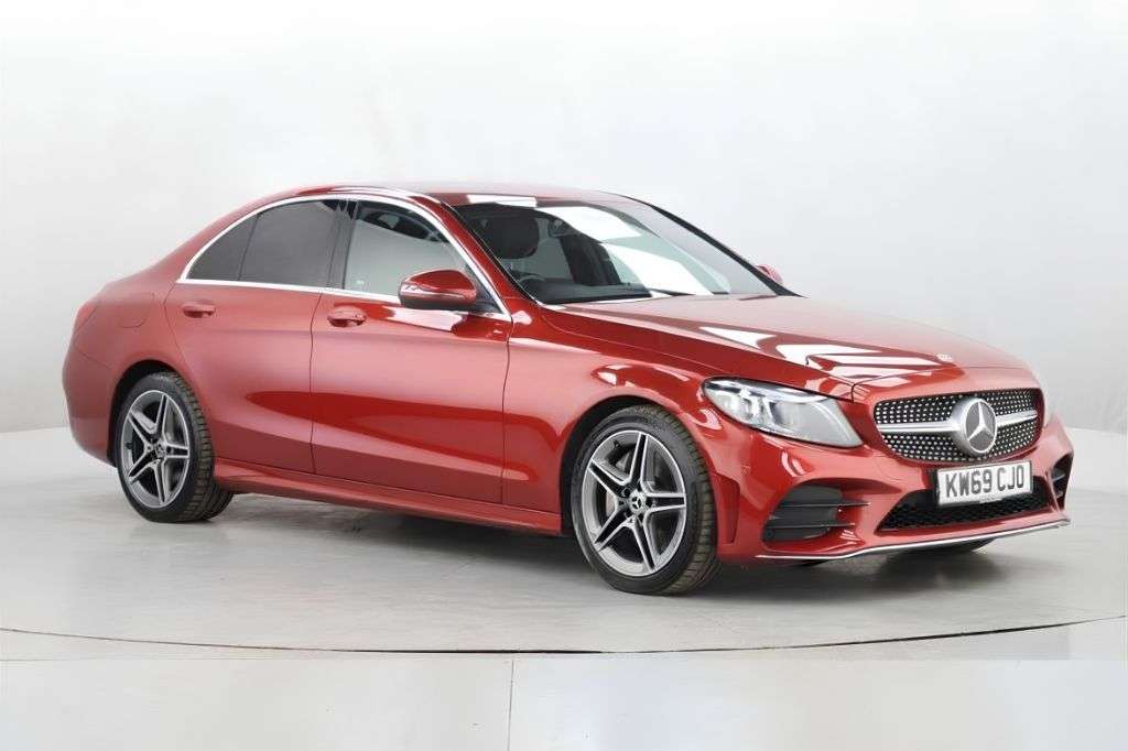 A 2019 MERCEDES-BENZ C CLASS 2.0 C300d AMG Line Edition (Premium) Saloon 4dr Diesel G-Tronic+ Euro 6 (s/ A 2019 MERCEDES-BENZ C CLASS 2.0 C300d AMG Line Edition (Premium) Saloon 4dr Diesel G-Tronic+ Euro 6 (s/
