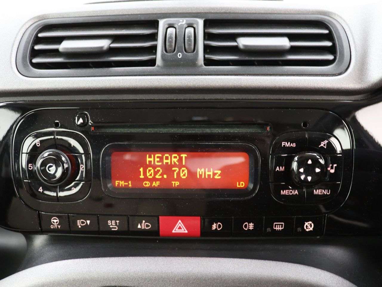 2013 FIAT PANDA 2013 FIAT PANDA