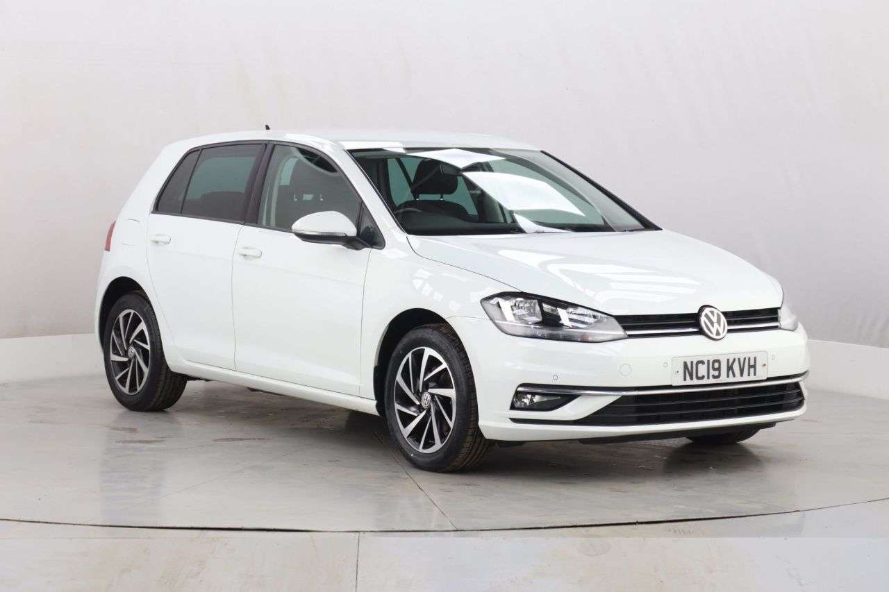 A 2019 VOLKSWAGEN GOLF 1.0 TSI Match Hatchback 5dr Petrol Manual Euro 6 (s/s) (115 ps) A 2019 VOLKSWAGEN GOLF 1.0 TSI Match Hatchback 5dr Petrol Manual Euro 6 (s/s) (115 ps)