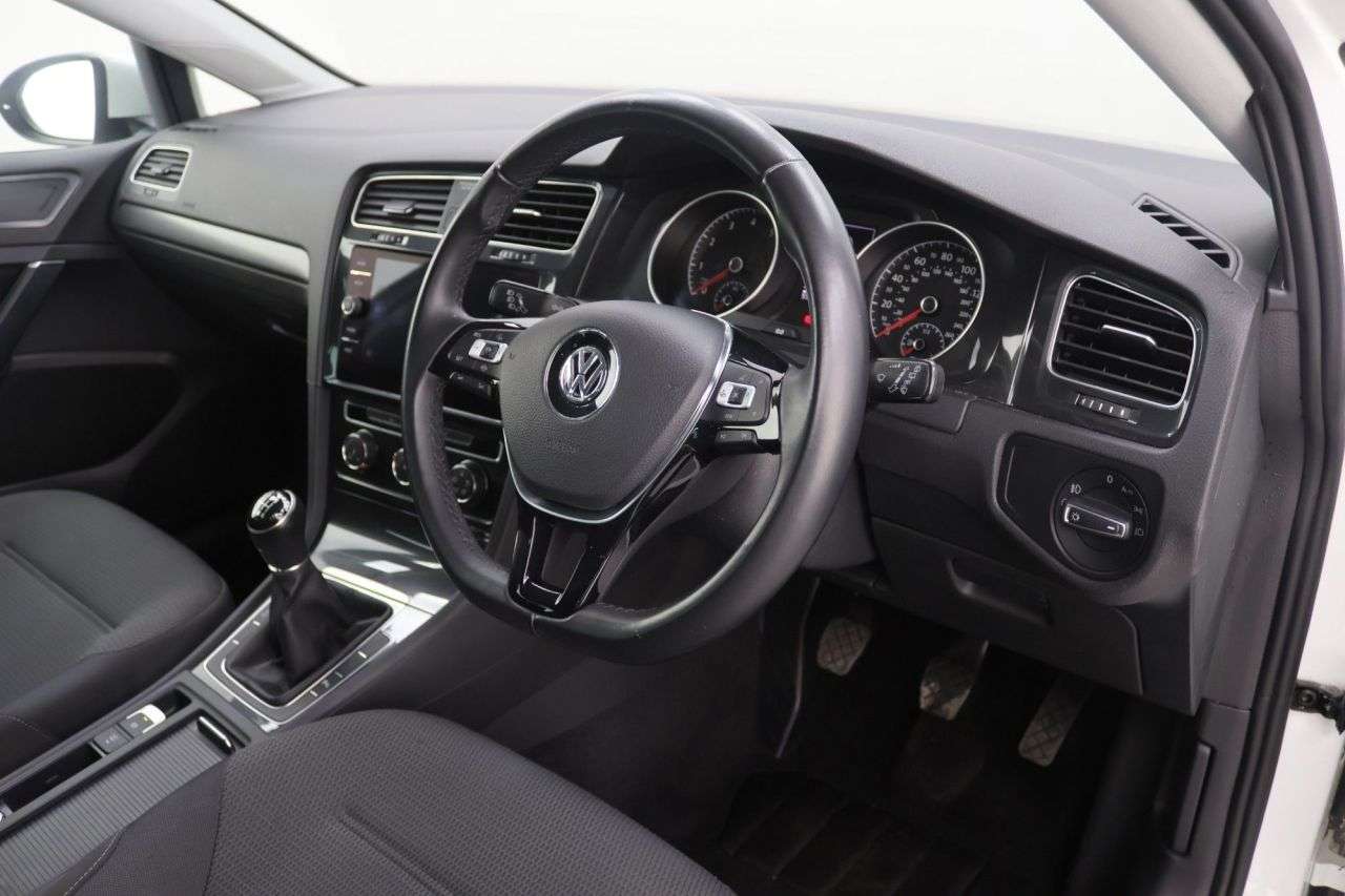 2019 VOLKSWAGEN GOLF 2019 VOLKSWAGEN GOLF