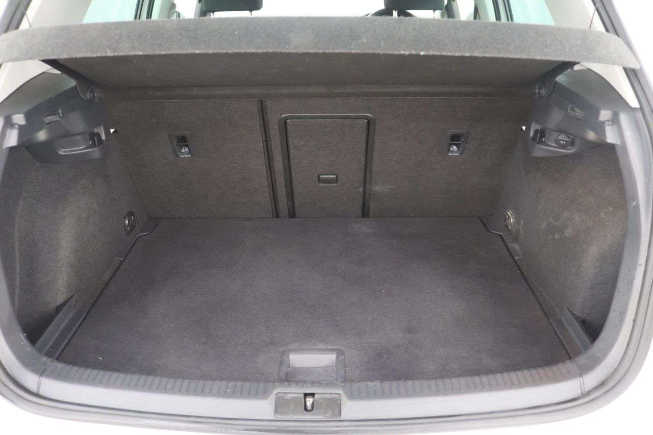 2019 VOLKSWAGEN GOLF 2019 VOLKSWAGEN GOLF