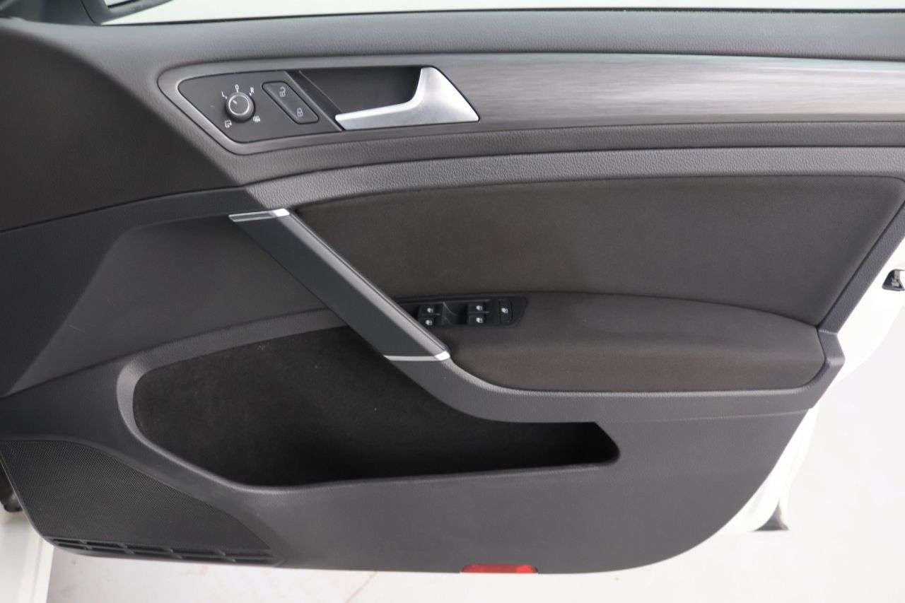 2019 VOLKSWAGEN GOLF 2019 VOLKSWAGEN GOLF