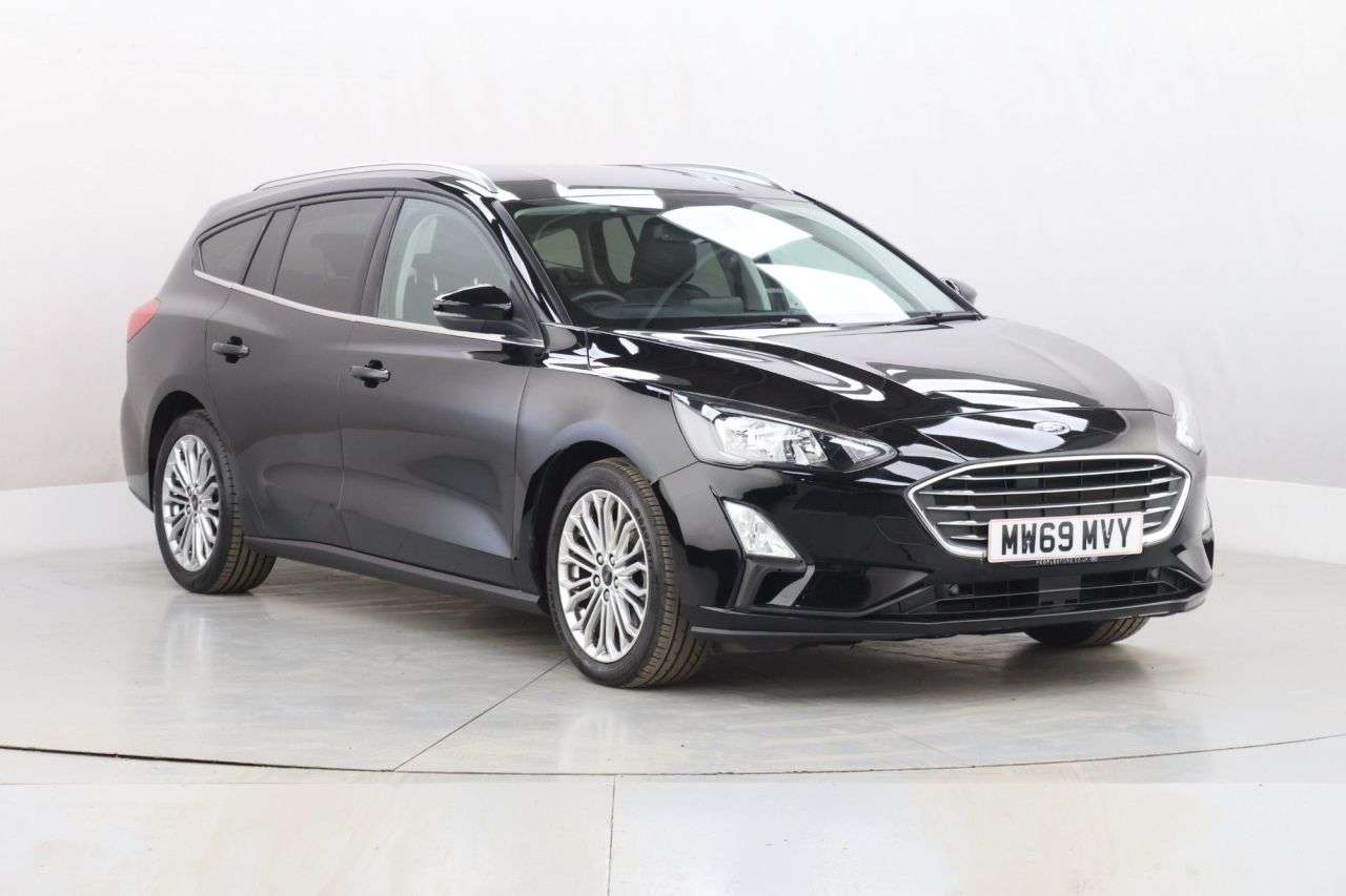 A 2019 FORD FOCUS 1.0T EcoBoost Titanium X Estate 5dr Petrol Manual Euro 6 (s/s) (125 ps) A 2019 FORD FOCUS 1.0T EcoBoost Titanium X Estate 5dr Petrol Manual Euro 6 (s/s) (125 ps)