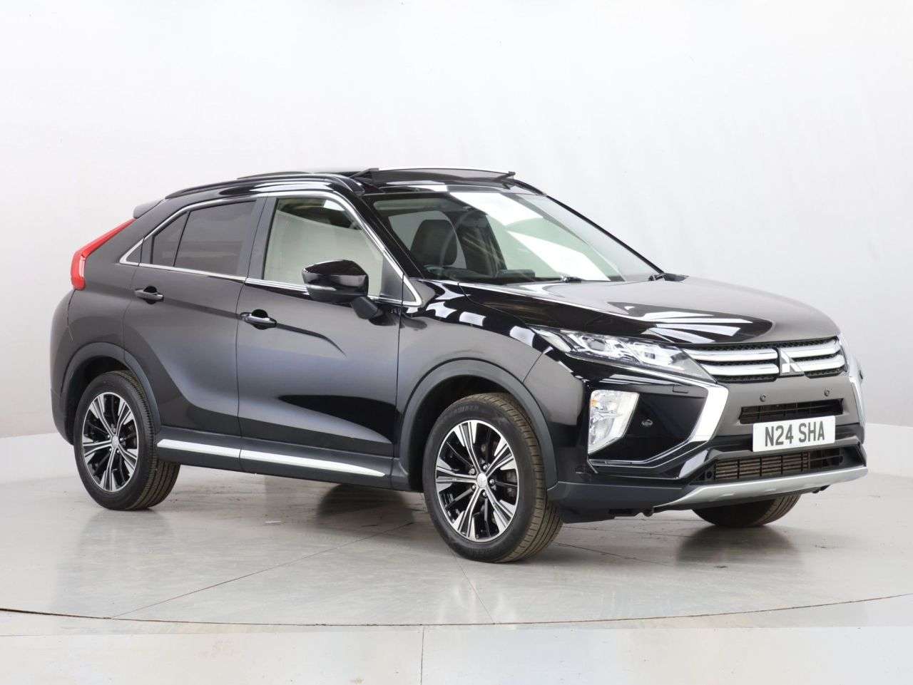 A 2018 MITSUBISHI ECLIPSE CROSS 1.5T 4 SUV 5dr Petrol Manual Euro 6 (s/s) (163 ps) A 2018 MITSUBISHI ECLIPSE CROSS 1.5T 4 SUV 5dr Petrol Manual Euro 6 (s/s) (163 ps)