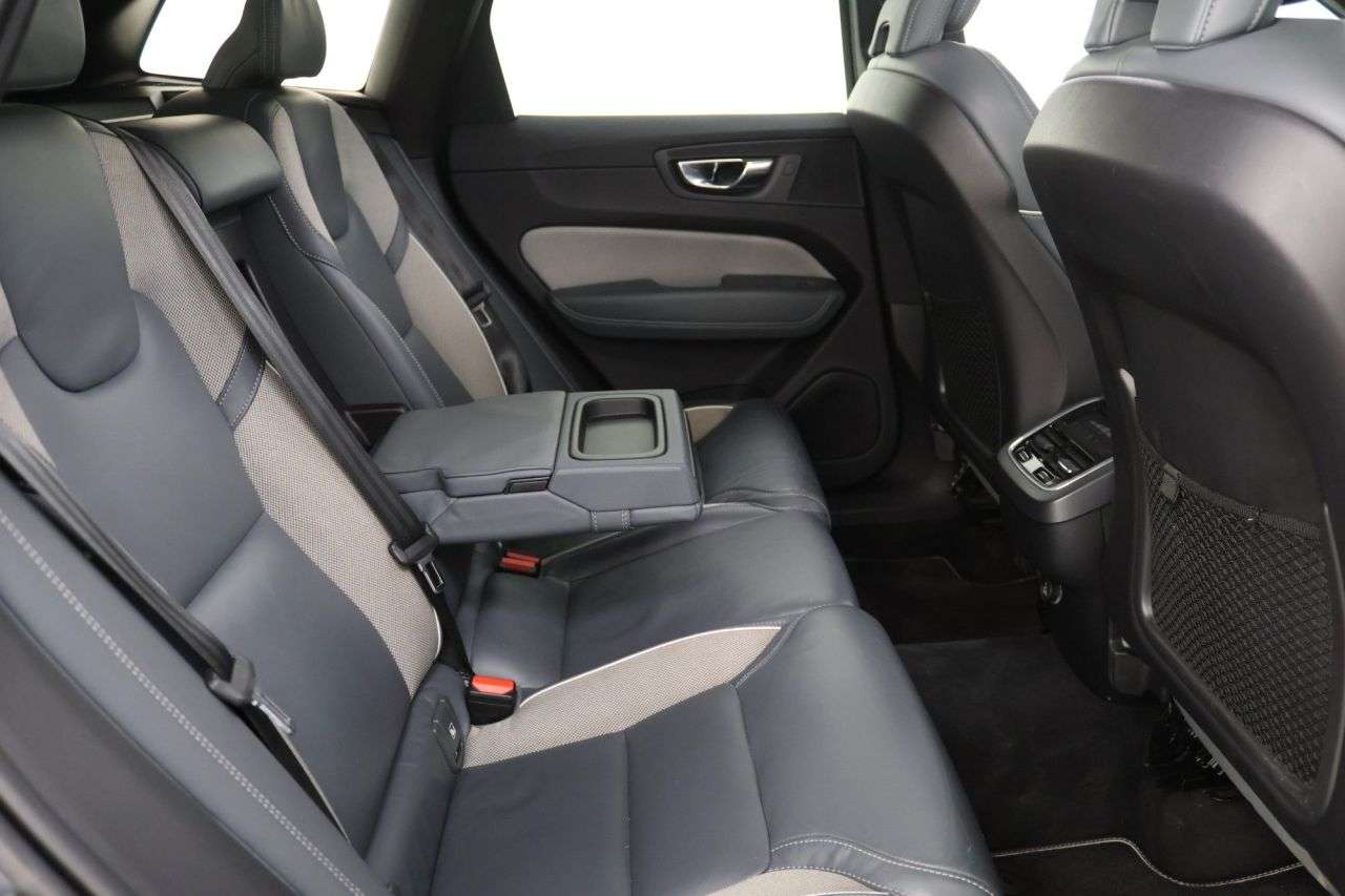 2019 VOLVO XC60 2019 VOLVO XC60