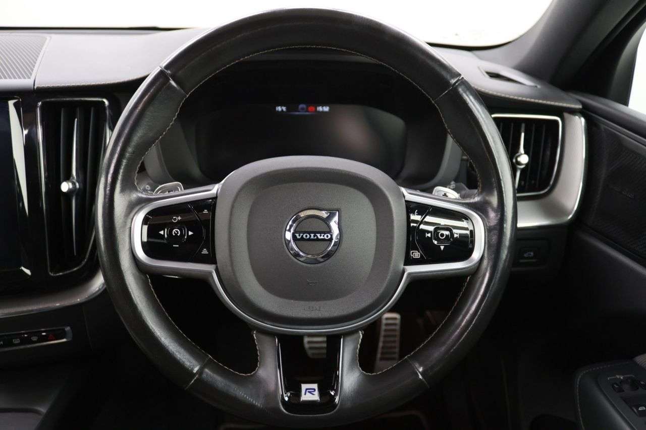 2019 VOLVO XC60 2019 VOLVO XC60