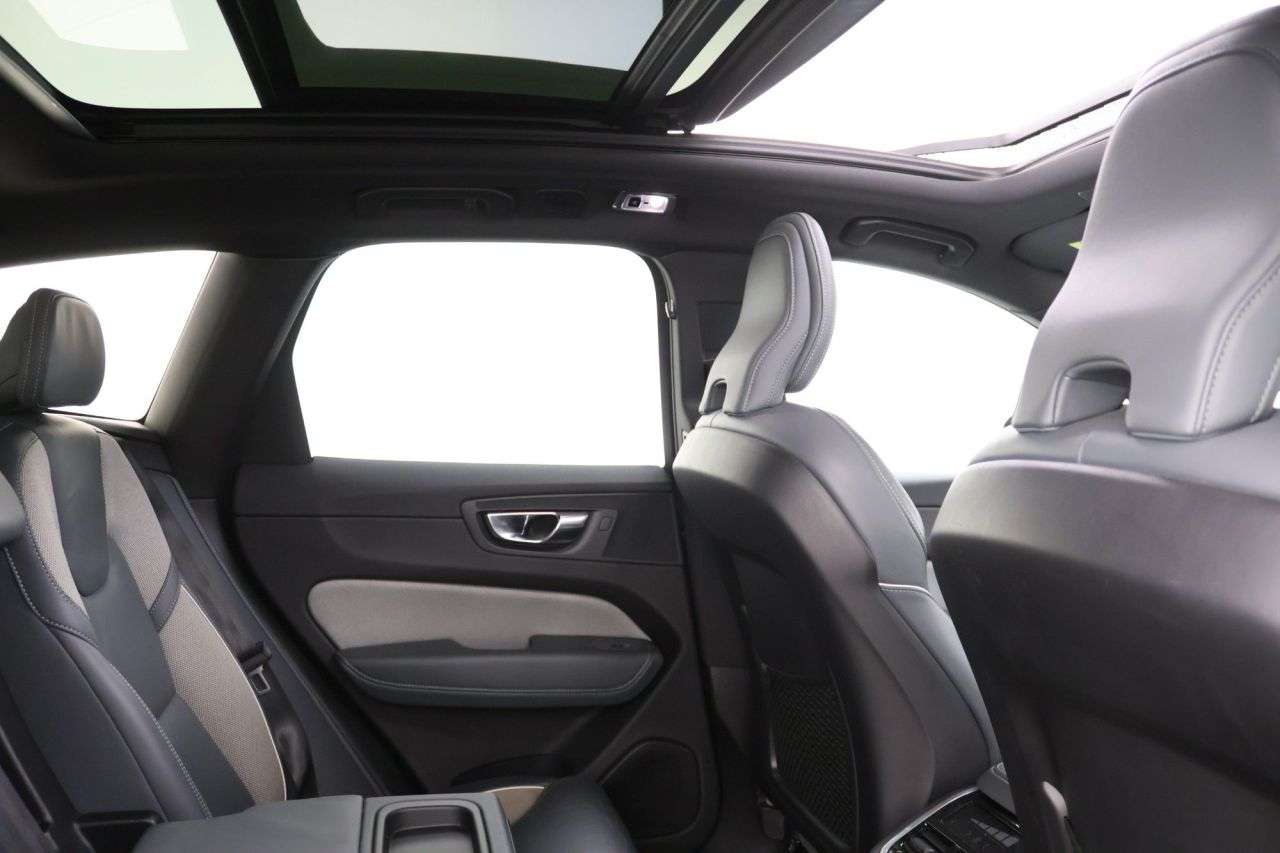 2019 VOLVO XC60 2019 VOLVO XC60