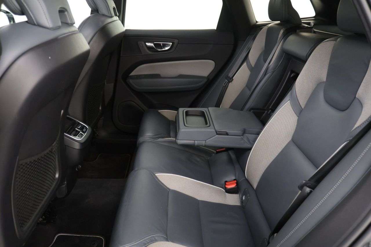 2019 VOLVO XC60 2019 VOLVO XC60