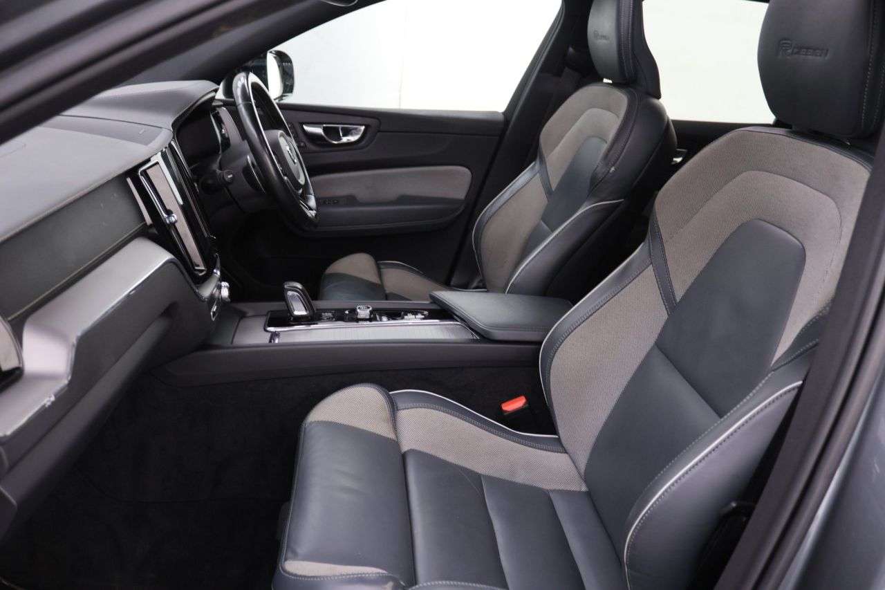 2019 VOLVO XC60 2019 VOLVO XC60