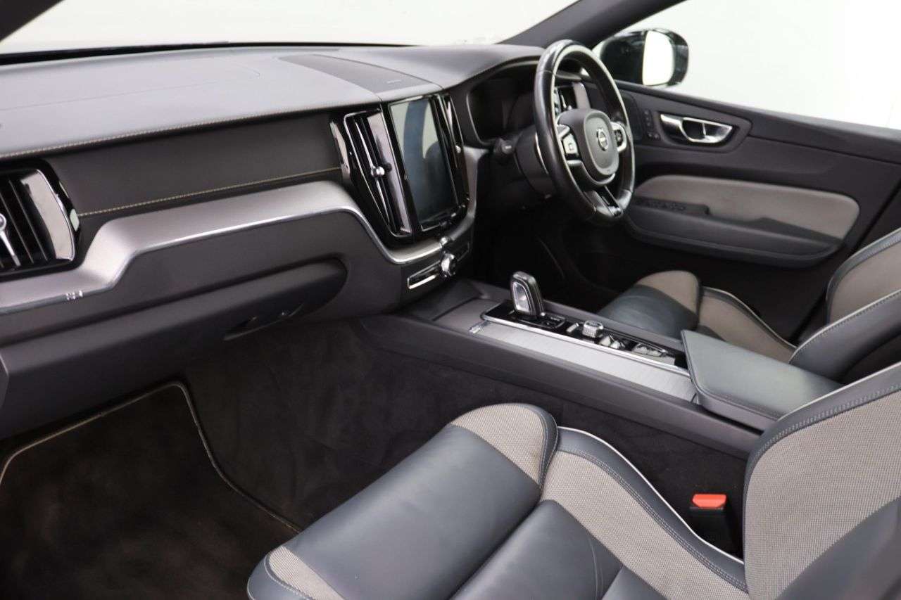 2019 VOLVO XC60 2019 VOLVO XC60