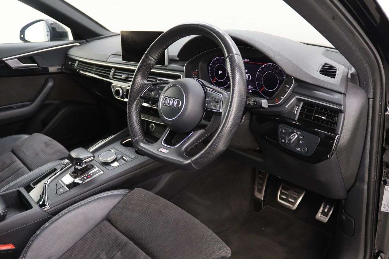 2018 AUDI A4 2018 AUDI A4
