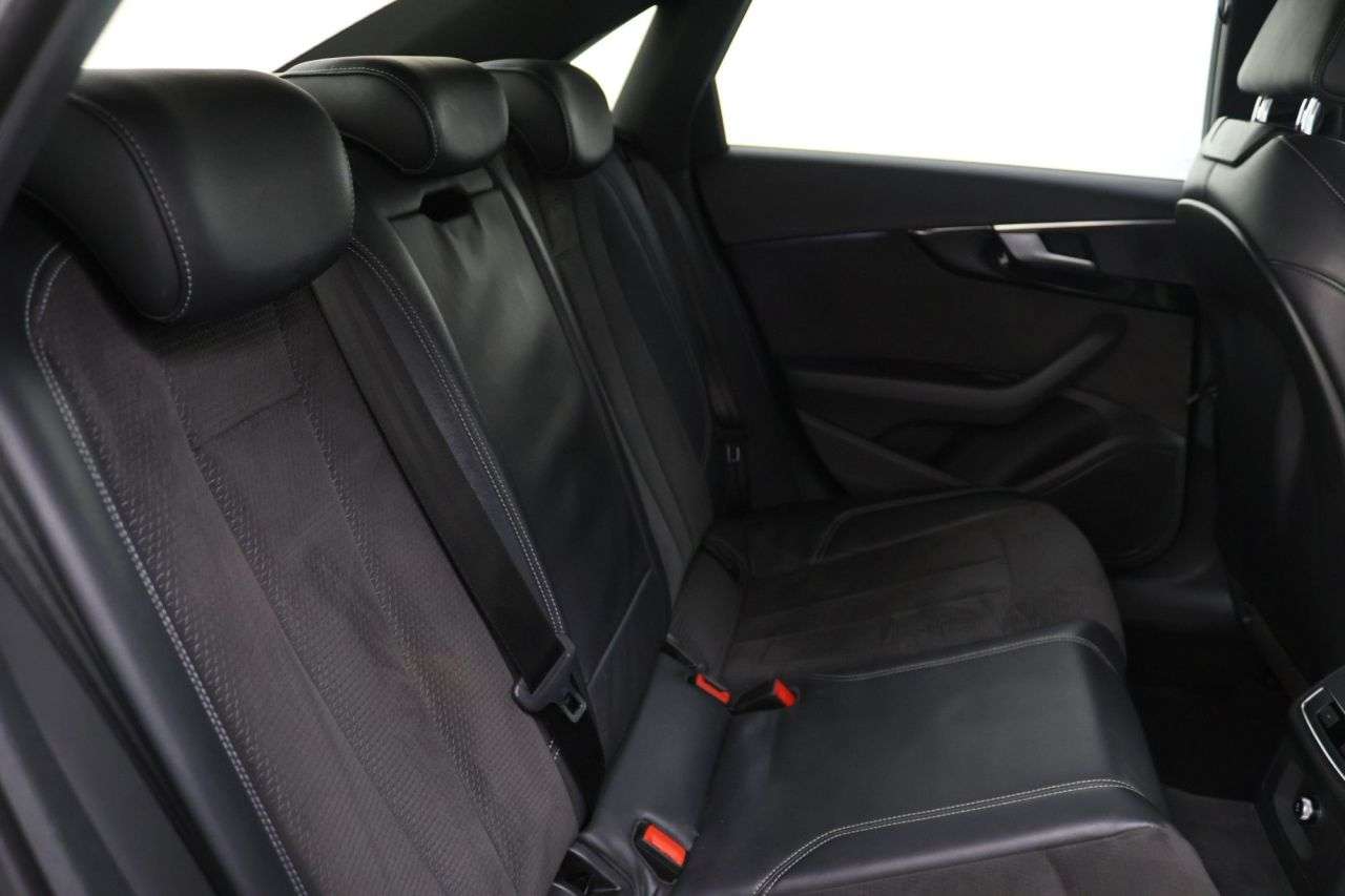 2018 AUDI A4 2018 AUDI A4