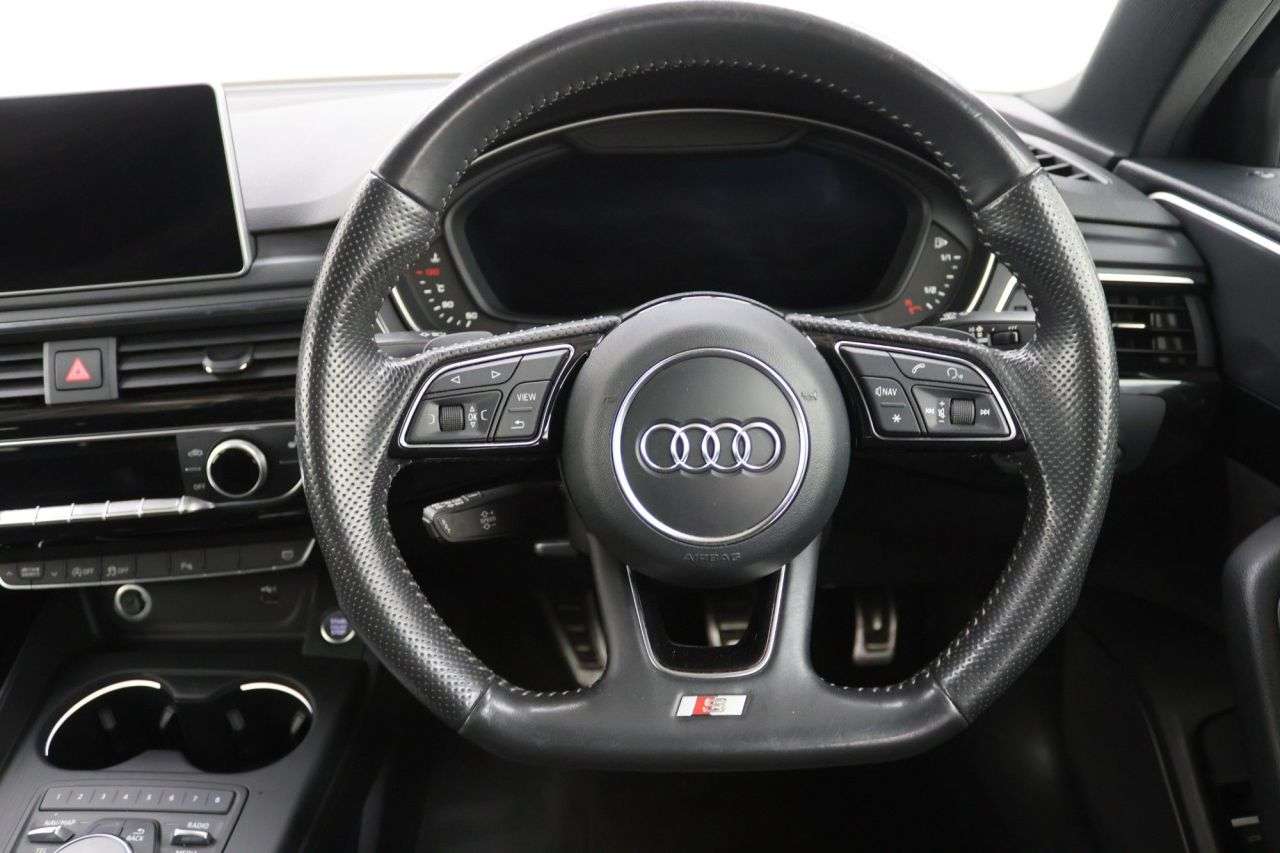 2018 AUDI A4 2018 AUDI A4