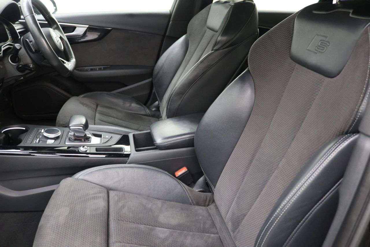 2018 AUDI A4 2018 AUDI A4