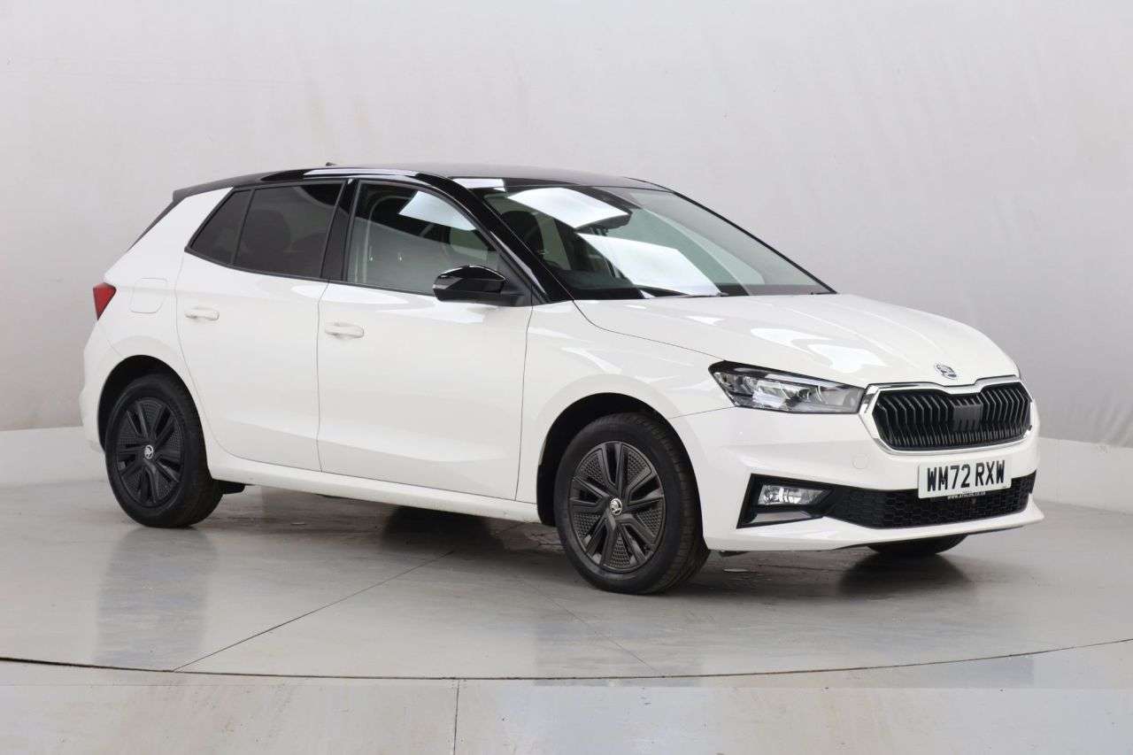 A 2023 SKODA FABIA 1.0 TSI Colour Edition Hatchback 5dr Petrol DSG Euro 6 (s/s) (110 ps) A 2023 SKODA FABIA 1.0 TSI Colour Edition Hatchback 5dr Petrol DSG Euro 6 (s/s) (110 ps)