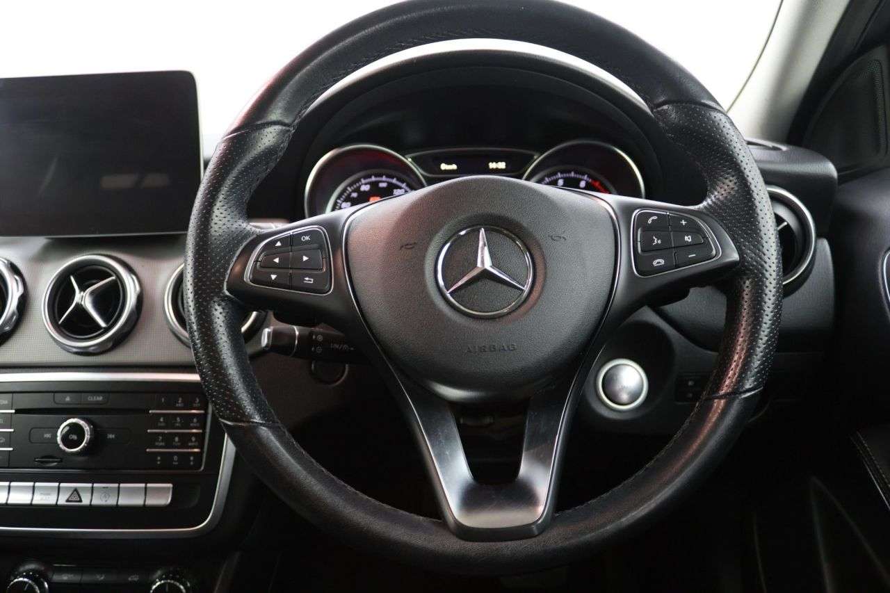 2019 MERCEDES-BENZ GLA CLASS 2019 MERCEDES-BENZ GLA CLASS