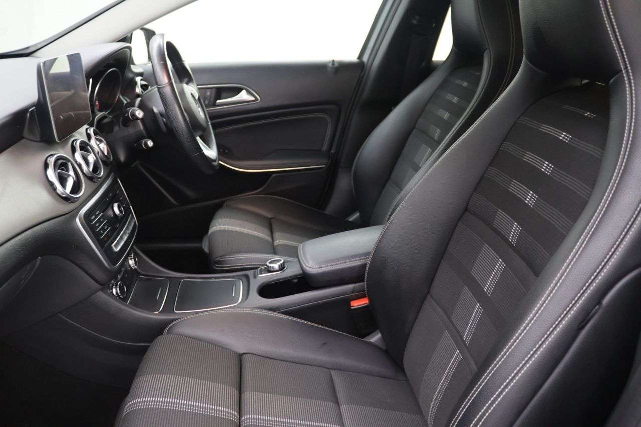 2019 MERCEDES-BENZ GLA CLASS 2019 MERCEDES-BENZ GLA CLASS