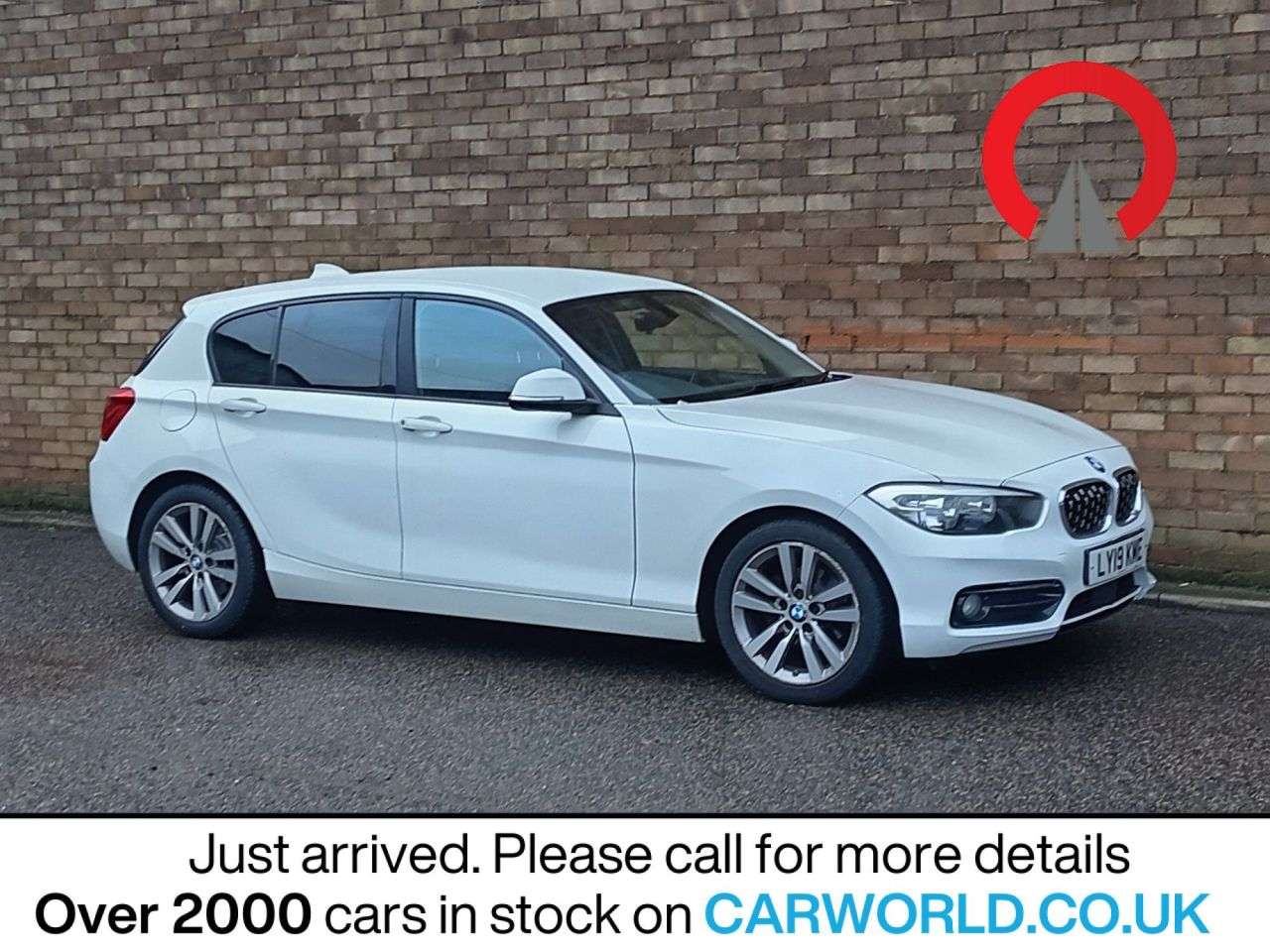 A 2019 BMW 1 SERIES 1.5 118i GPF Sport Hatchback 5dr Petrol Auto Euro 6 (s/s) (136 ps) A 2019 BMW 1 SERIES 1.5 118i GPF Sport Hatchback 5dr Petrol Auto Euro 6 (s/s) (136 ps)