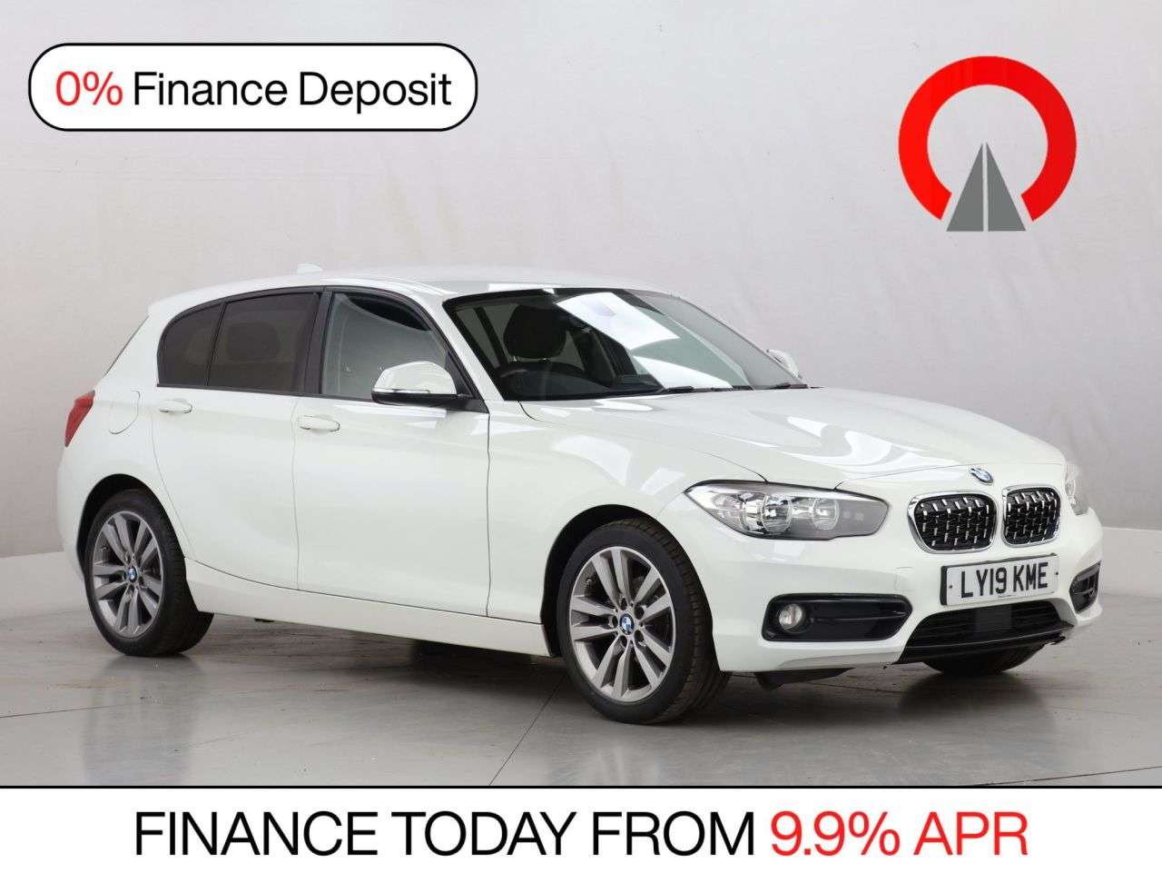 A 2019 BMW 1 SERIES 1.5 118i GPF Sport Hatchback 5dr Petrol Auto Euro 6 (s/s) (136 ps) A 2019 BMW 1 SERIES 1.5 118i GPF Sport Hatchback 5dr Petrol Auto Euro 6 (s/s) (136 ps)