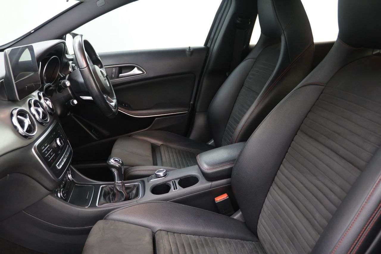 2018 MERCEDES-BENZ GLA CLASS 2018 MERCEDES-BENZ GLA CLASS