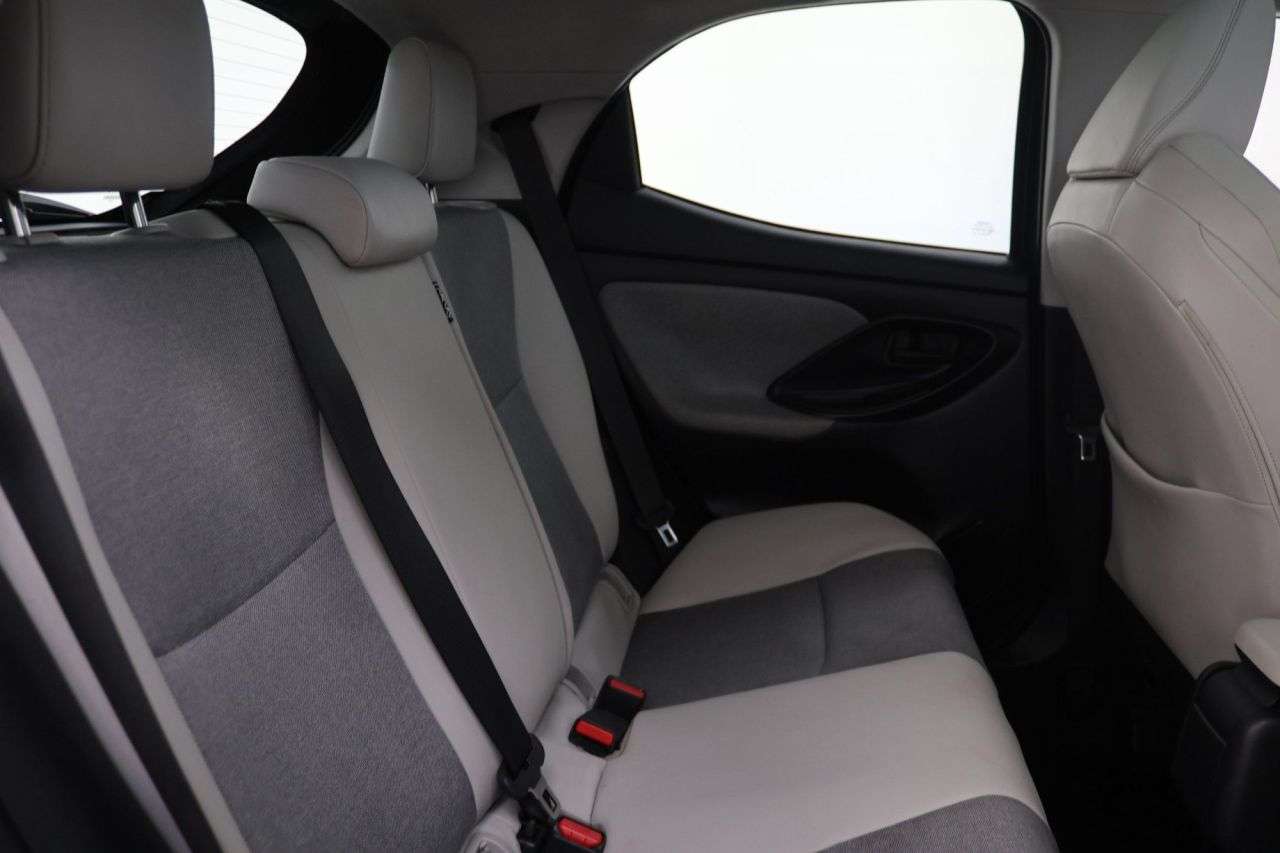 2021 TOYOTA YARIS 2021 TOYOTA YARIS