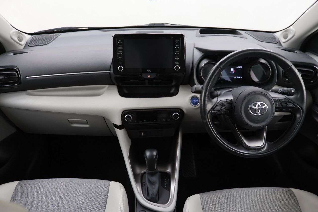 2021 TOYOTA YARIS 2021 TOYOTA YARIS