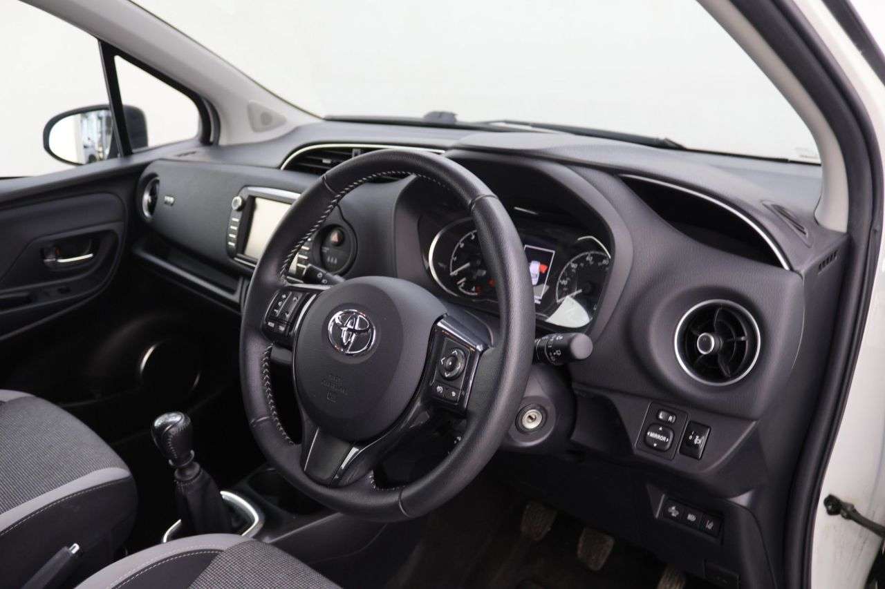 2019 TOYOTA YARIS 2019 TOYOTA YARIS