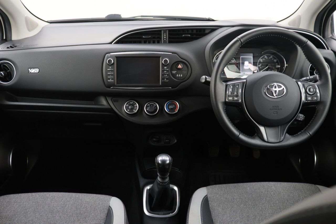 2019 TOYOTA YARIS 2019 TOYOTA YARIS