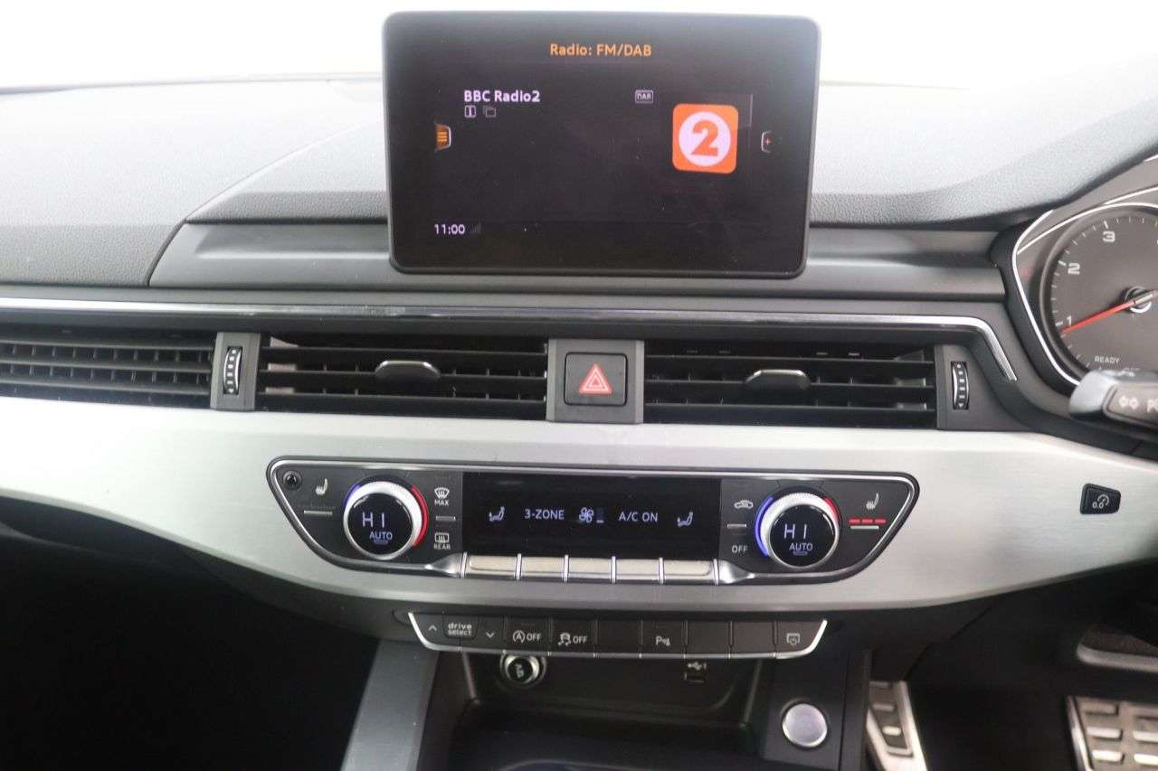 2018 AUDI A4 AVANT 2018 AUDI A4 AVANT