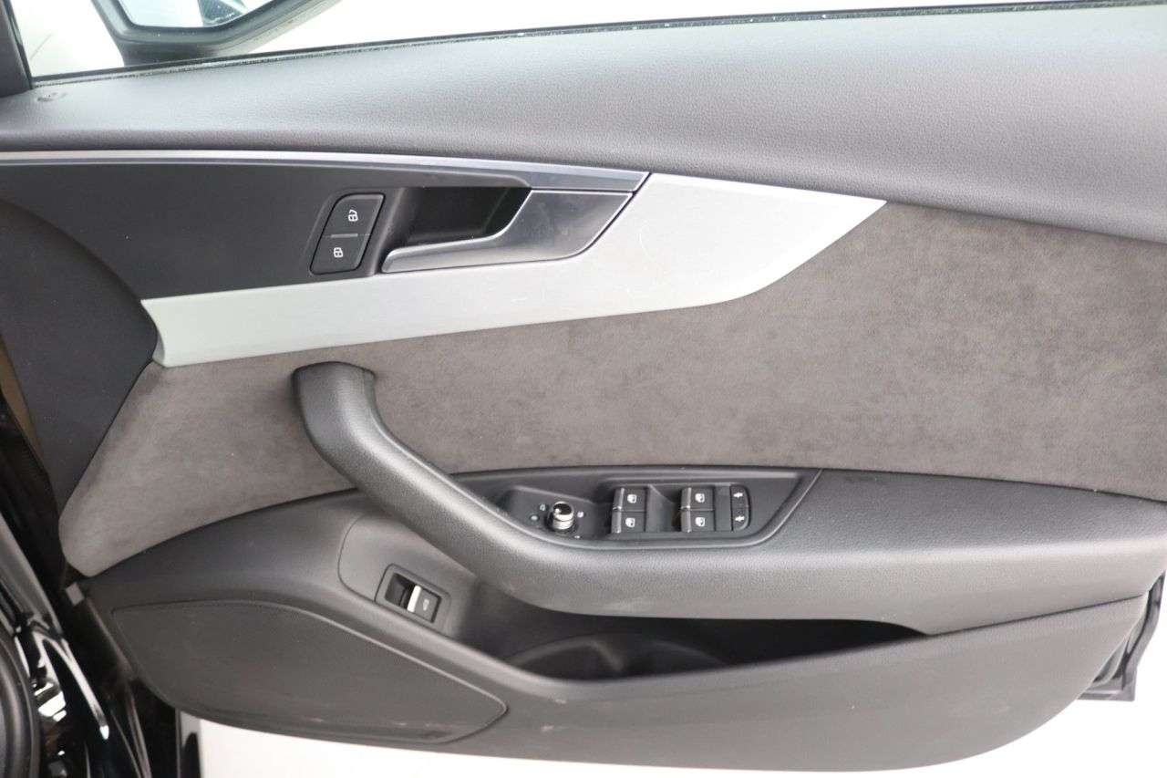 2018 AUDI A4 AVANT 2018 AUDI A4 AVANT